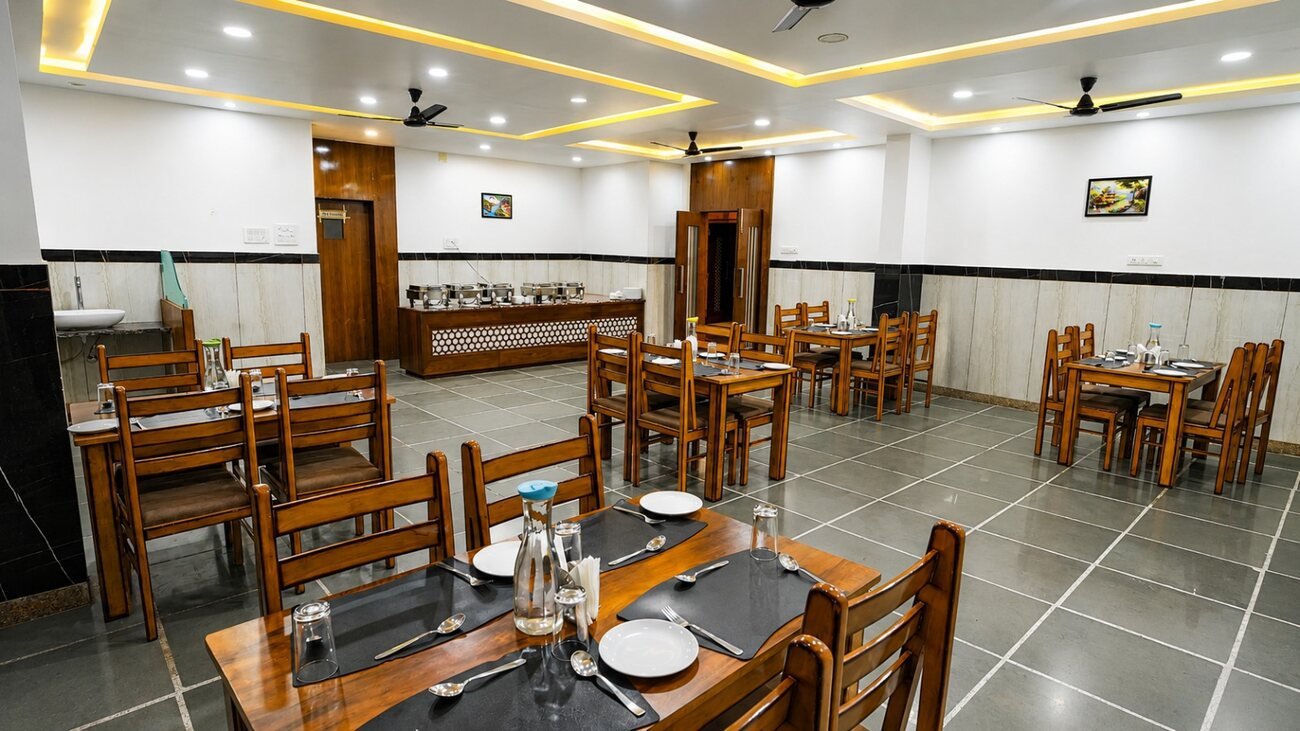 The in-house restaurant at Dream Hills Resort set for a meal